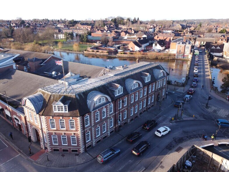 Welsh Bridge, Shrewsbury for lease - Building Photo - Image 3 of 7