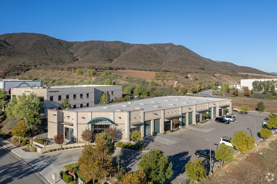 42108 Roick Dr, Temecula, CA for lease - Building Photo - Image 3 of 6