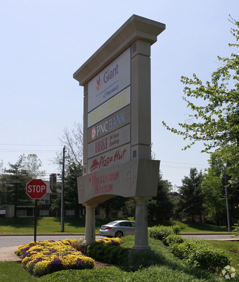 10042 Dumfries Rd, Manassas, VA 20110