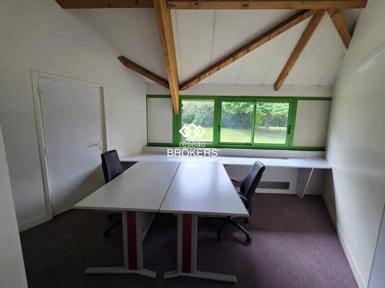 Office in SAINT-OUEN-L'AUMONE for lease - Interior Photo - Image 2 of 4