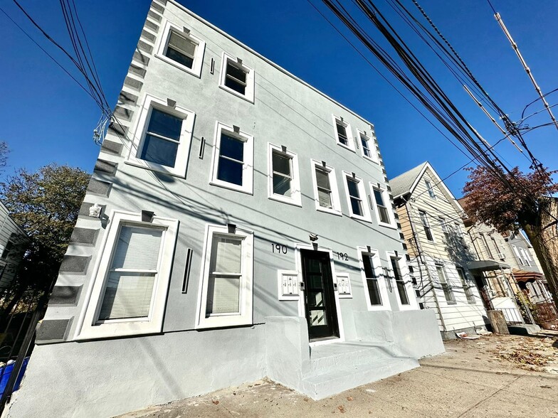 192 Ridge St, Newark, NJ for sale - Building Photo - Image 2 of 36