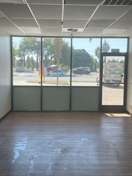 1419-1439 Crowell St, Livingston, CA for lease - Building Photo - Image 1 of 7