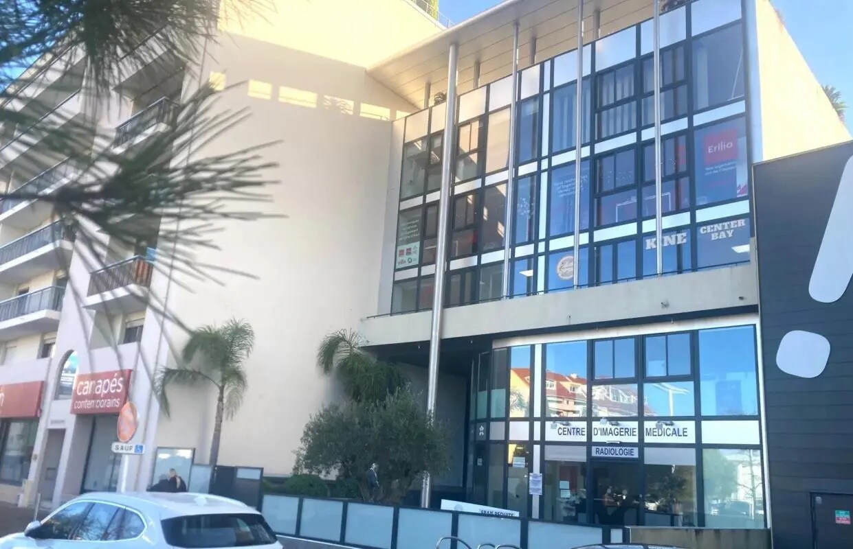 155 Avenue Francis Tonner, Cannes for lease Building Photo- Image 1 of 5