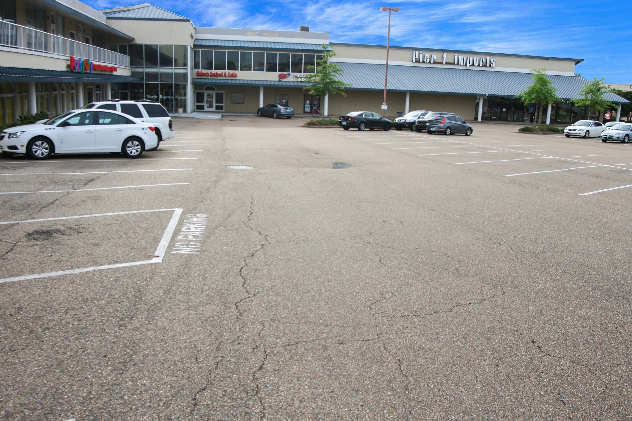 900 E County Line Rd, Ridgeland, MS for lease Building Photo- Image 1 of 2