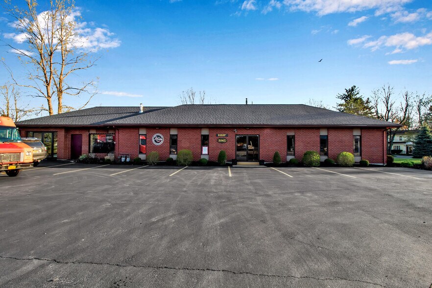 8865 Sheridan Dr, Clarence, NY for sale - Building Photo - Image 1 of 28