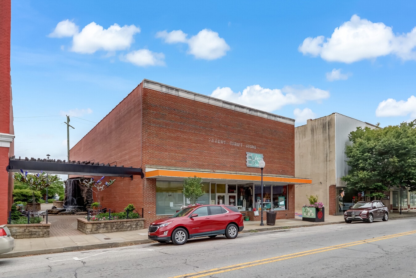 118 S Scales St, Reidsville, NC 27320