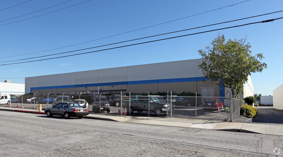 720 Jessie St, San Fernando, CA for lease - Building Photo - Image 2 of 5