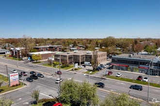 2120 Av Victoria, Longueuil, QC - Aerial map view