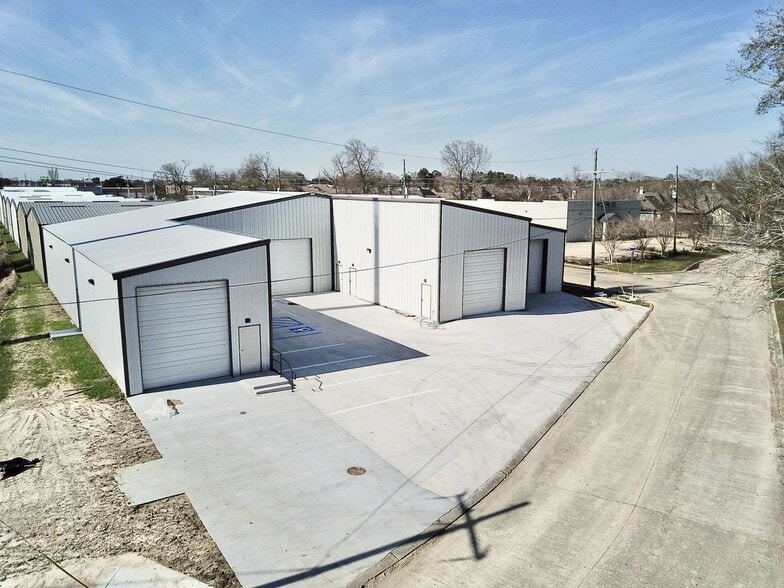 10242 Patriot Dr, Baton Rouge, LA for lease - Building Photo - Image 1 of 1