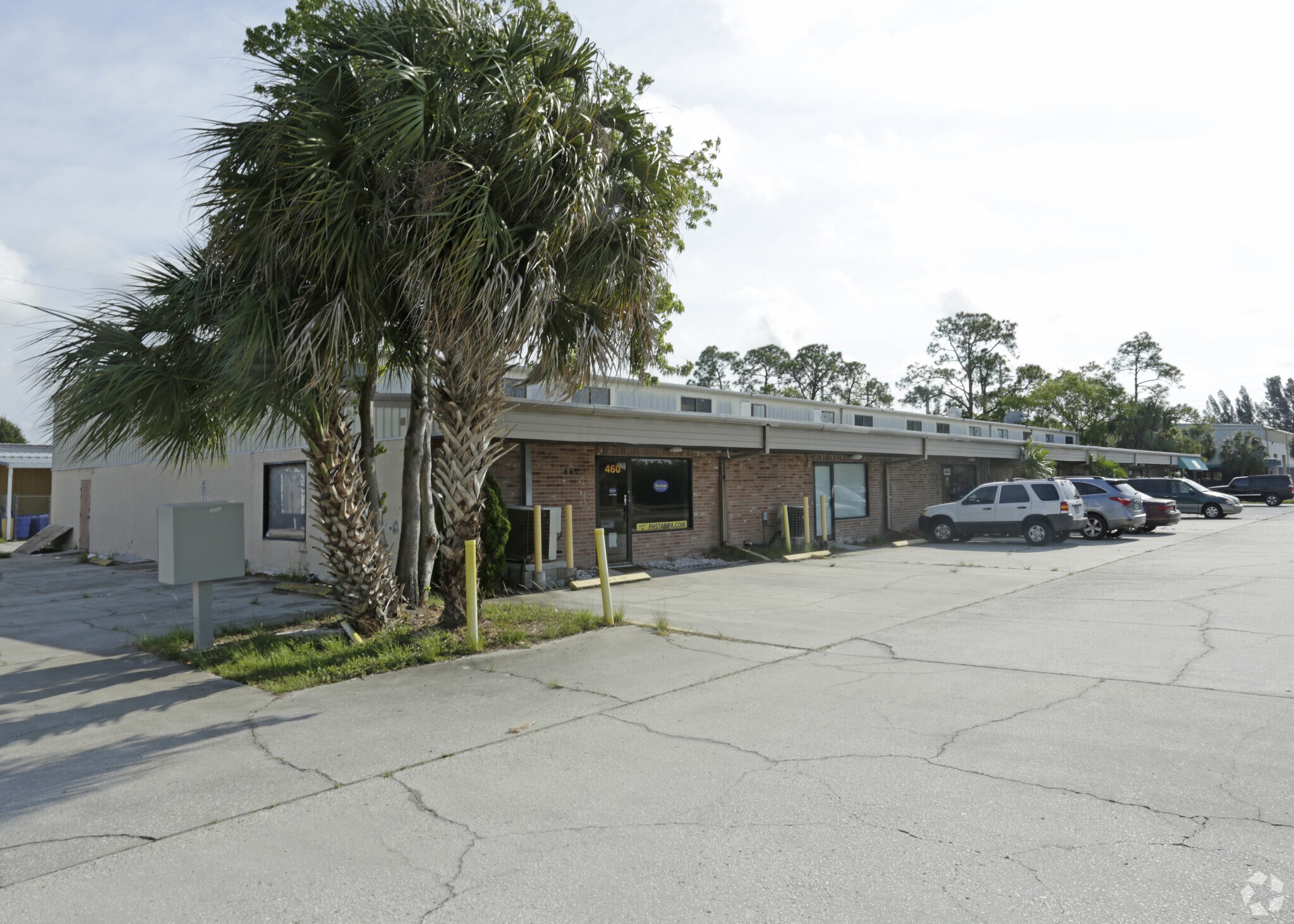460-464 E Douglas Rd, Oldsmar, FL for sale Primary Photo- Image 1 of 1