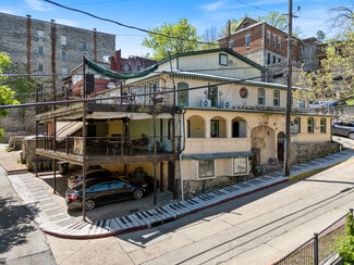 More details for 10 Mountain St, Eureka Springs, AR - Retail for Lease