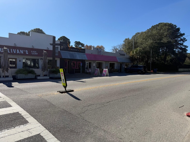 2019 Middle St, Sullivans Island, SC for lease - Building Photo - Image 2 of 11