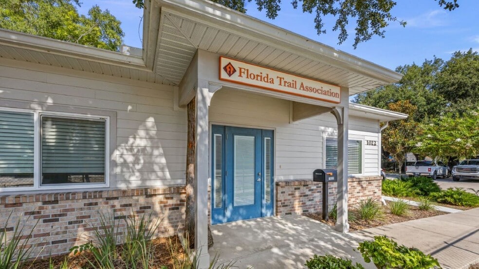 1022 NW 2nd St, Gainesville, FL for lease - Building Photo - Image 1 of 8