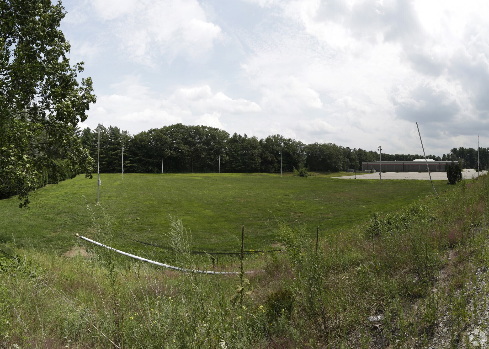 321 W River Rd, Hooksett, NH for sale Primary Photo- Image 1 of 1