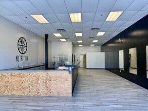 8142 Shin Oak Dr, San Antonio, TX for lease Building Photo- Image 2 of 15