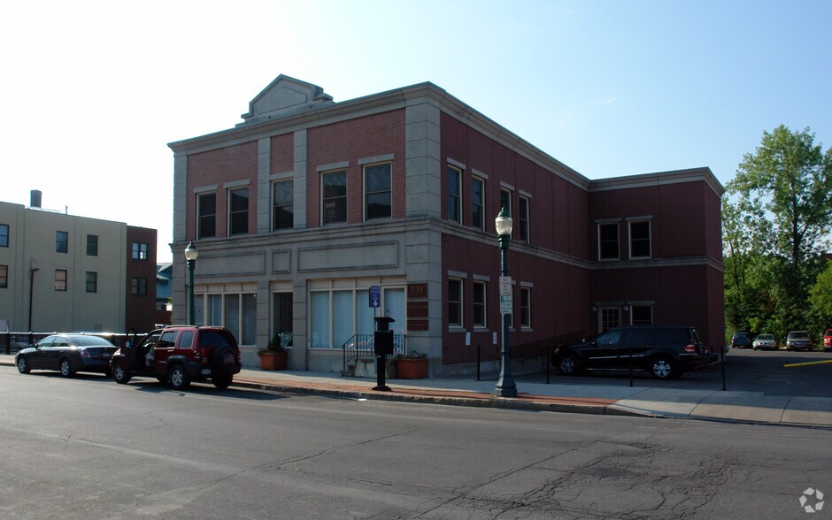 231 Walton St, Syracuse, NY for sale - Building Photo - Image 2 of 30