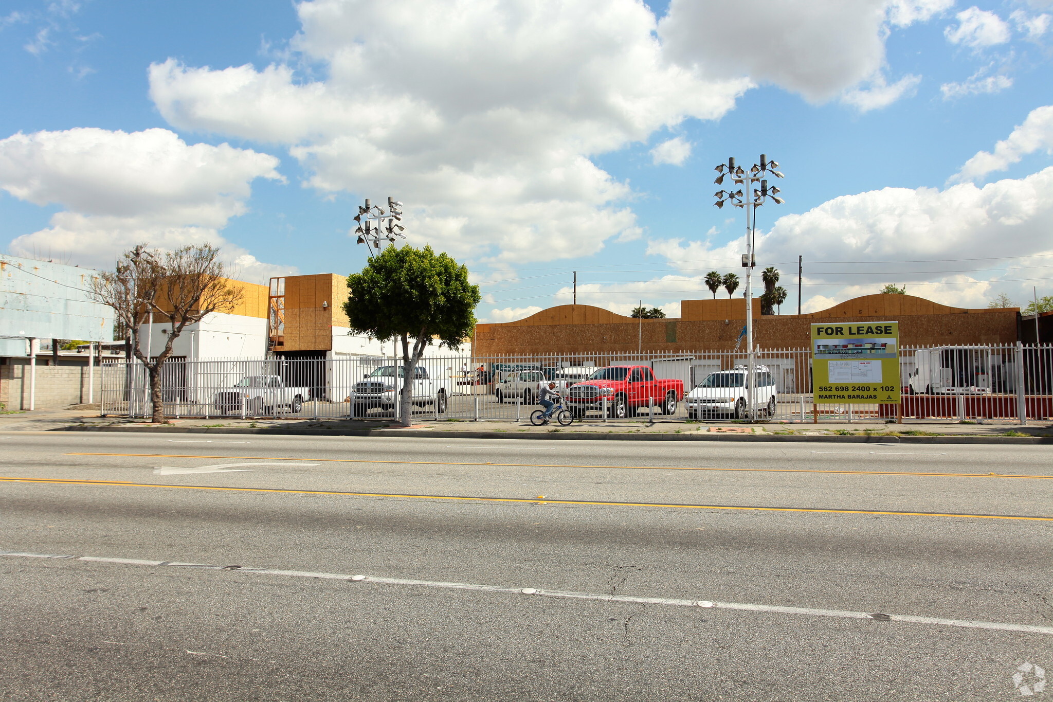 1210 N Long Beach Blvd, Compton, CA for lease Primary Photo- Image 1 of 13