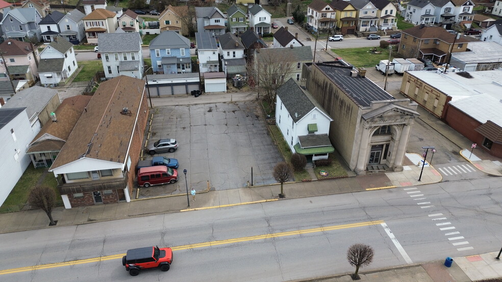 Follansbee Investment Portfolio portfolio of 3 properties for sale on LoopNet.com - Building Photo - Image 3 of 8