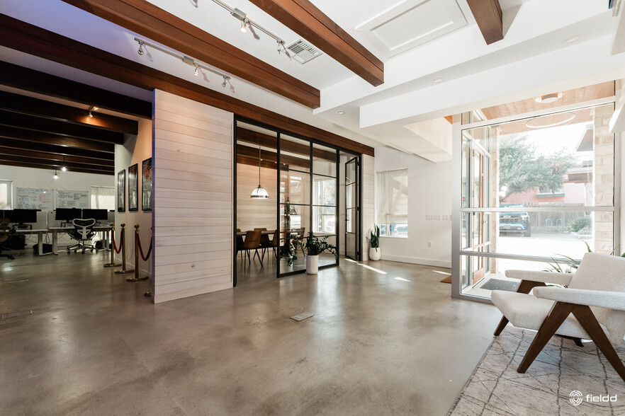 1412 Collier St, Austin, TX for sale - Lobby - Image 1 of 1