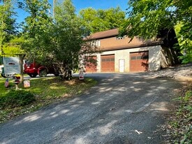 2936 Mountain Rd, Saylorsburg PA - Automotive Property