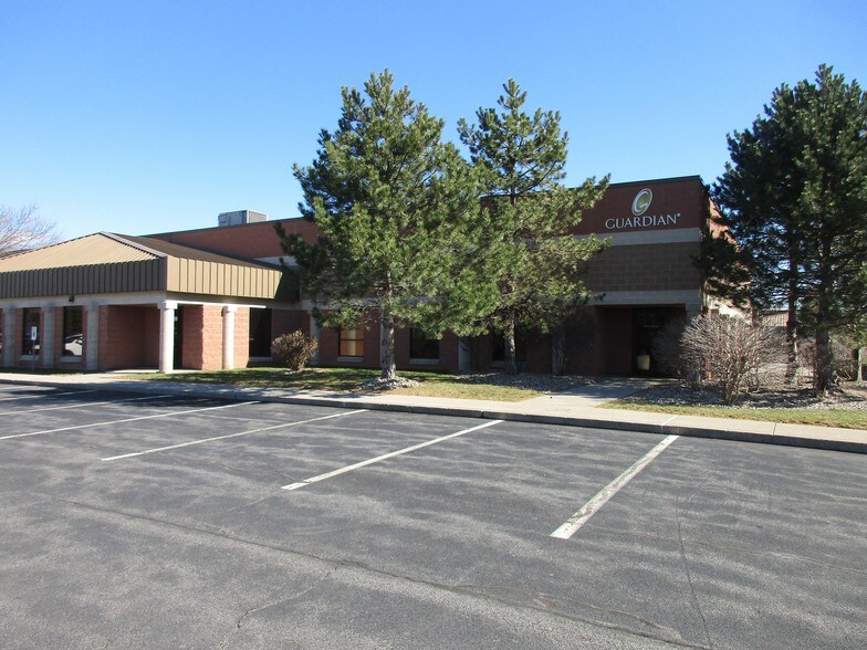 15 Technology Pl, East Syracuse, NY for sale - Building Photo - Image 1 of 1