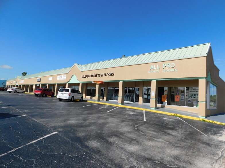 247-281 N Babcock St, Melbourne, FL for lease - Building Photo - Image 2 of 4