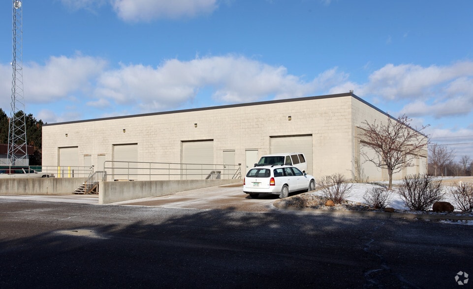 2807 Jolly Rd, Okemos, MI for lease - Building Photo - Image 2 of 3