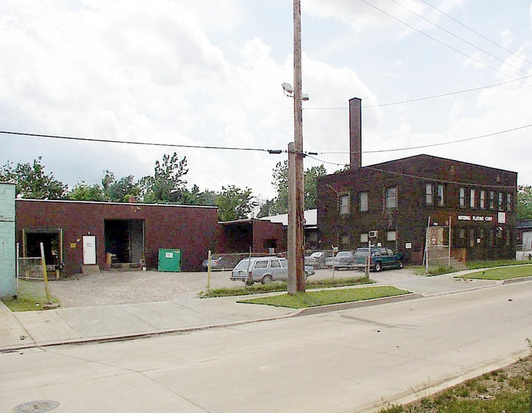 7500 Bessemer Ave, Cleveland, OH for lease - Primary Photo - Image 1 of 9