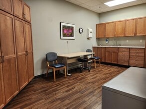 2300 Highway 51, Stoughton, WI for lease Interior Photo- Image 2 of 18