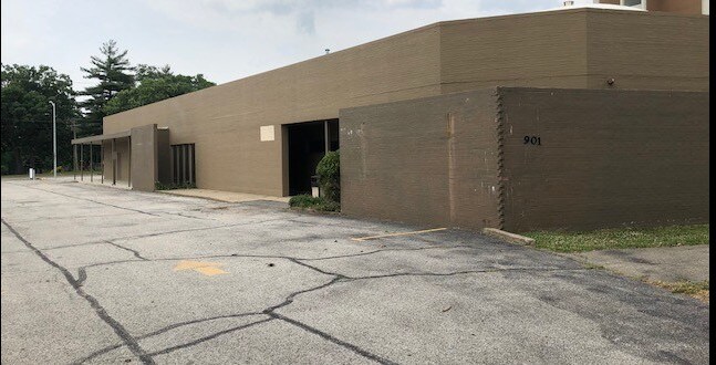 901 W Jefferson St, Springfield, IL for sale Building Photo- Image 1 of 1