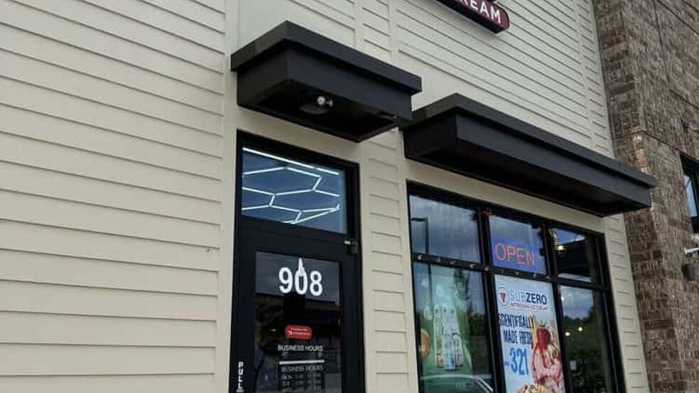 1570 Holcomb Bridge Rd, Roswell, GA for sale - Building Photo - Image 1 of 1