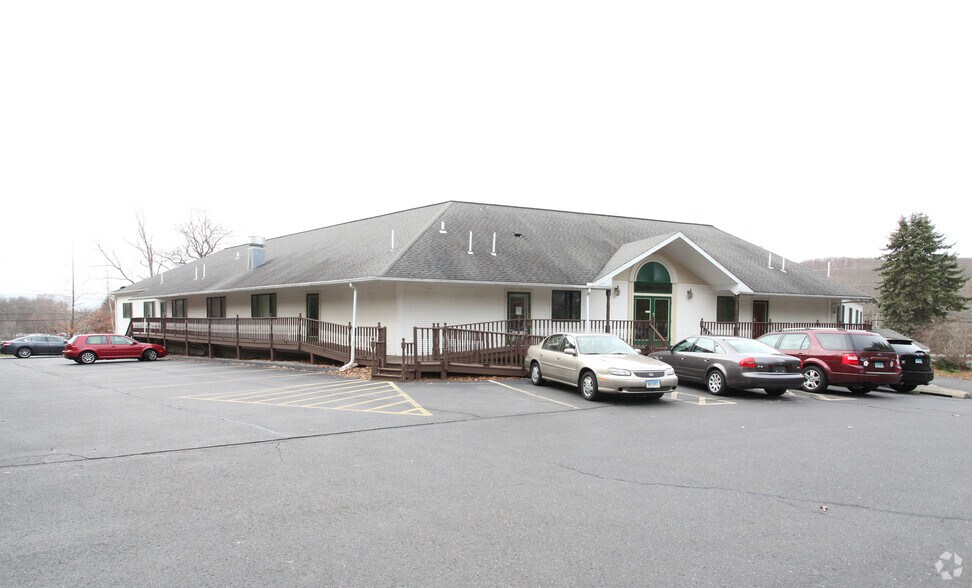 246 Wolcott Rd, Wolcott, CT for lease - Building Photo - Image 3 of 3