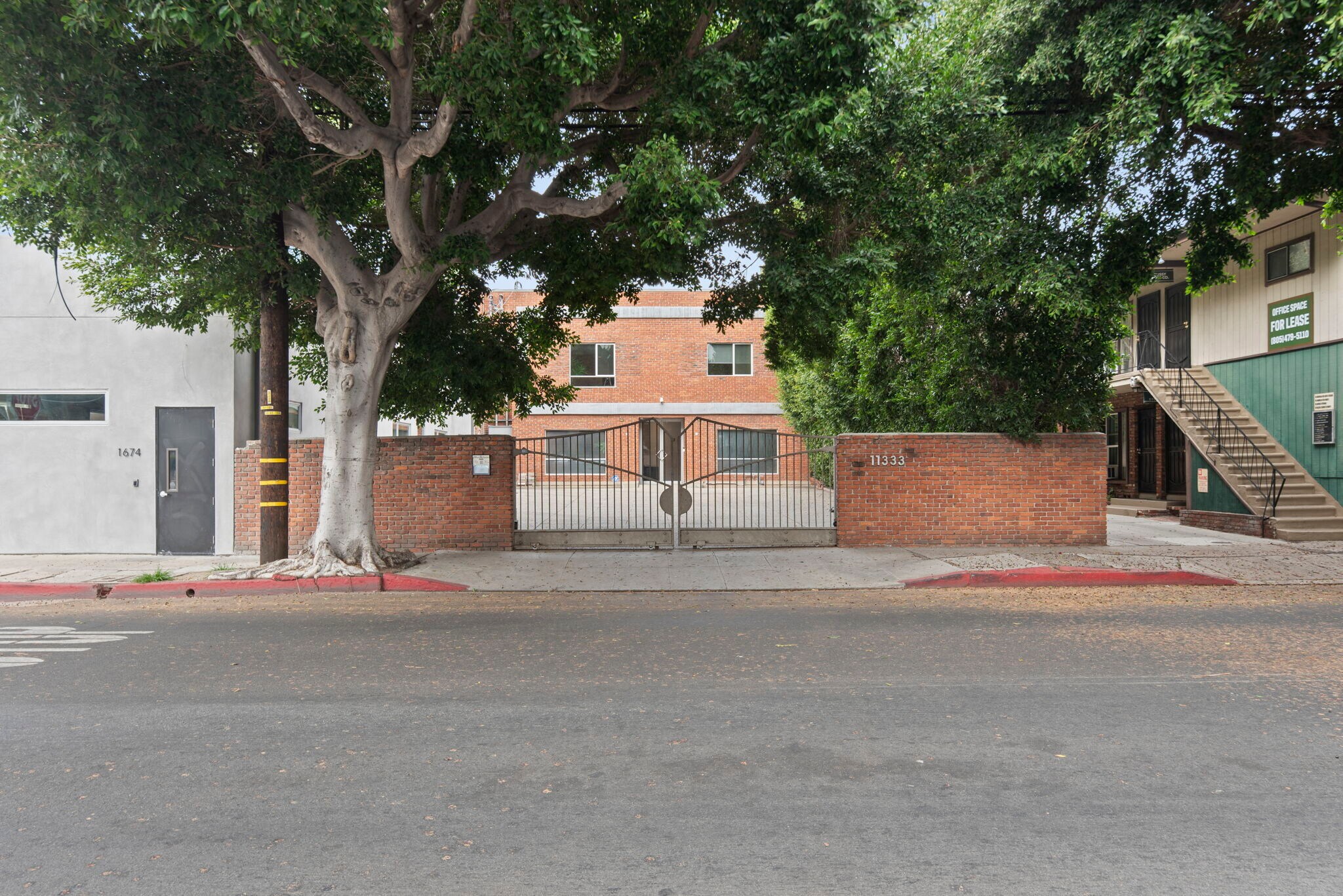 11333 Iowa Ave, Los Angeles, CA for lease Building Photo- Image 1 of 23