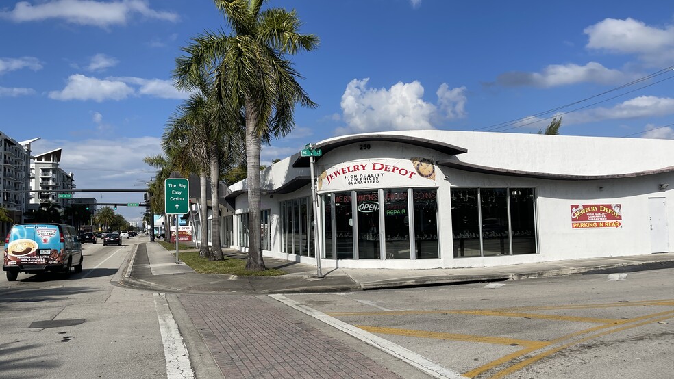 250-266 N Federal Hwy, Hallandale Beach, FL for lease - Building Photo - Image 3 of 7