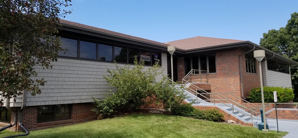 Wanamaker Dr. Office Buildings portfolio of 2 properties for sale on LoopNet.com - Building Photo - Image 3 of 5