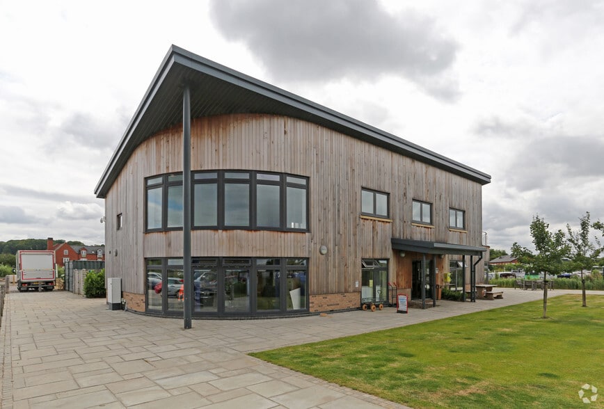 Carlton Rd, Nuneaton for lease - Primary Photo - Image 1 of 5