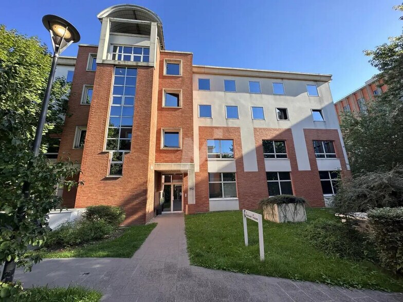 Office in Chevilly-Larue for lease - Building Photo - Image 1 of 8