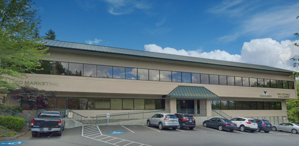 22605 SE 56th St, Issaquah, WA for lease - Building Photo - Image 1 of 2