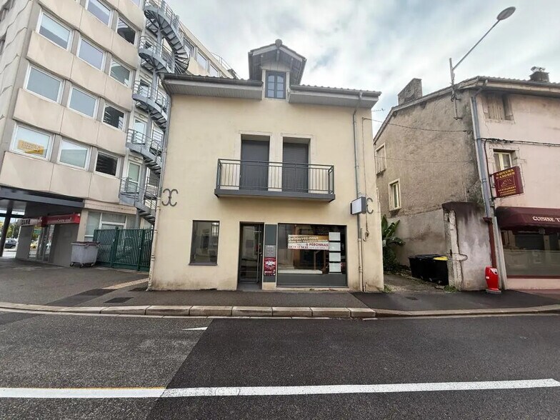 Office in Bourg-en-Bresse for lease - Building Photo - Image 1 of 9