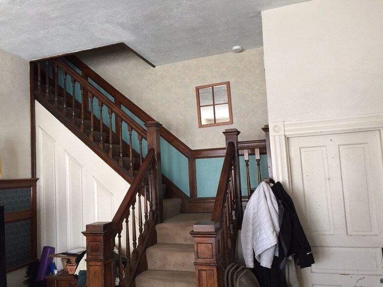 900 Furlong Ave, Roscoe, PA 15477