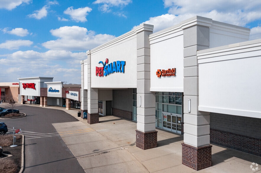 60006150 Glenway Ave, Cincinnati, OH 45211