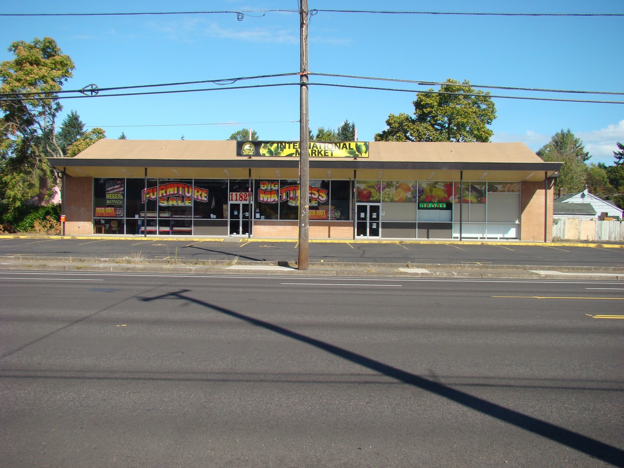 11827 NE Halsey St, Portland, OR for sale Building Photo- Image 1 of 1