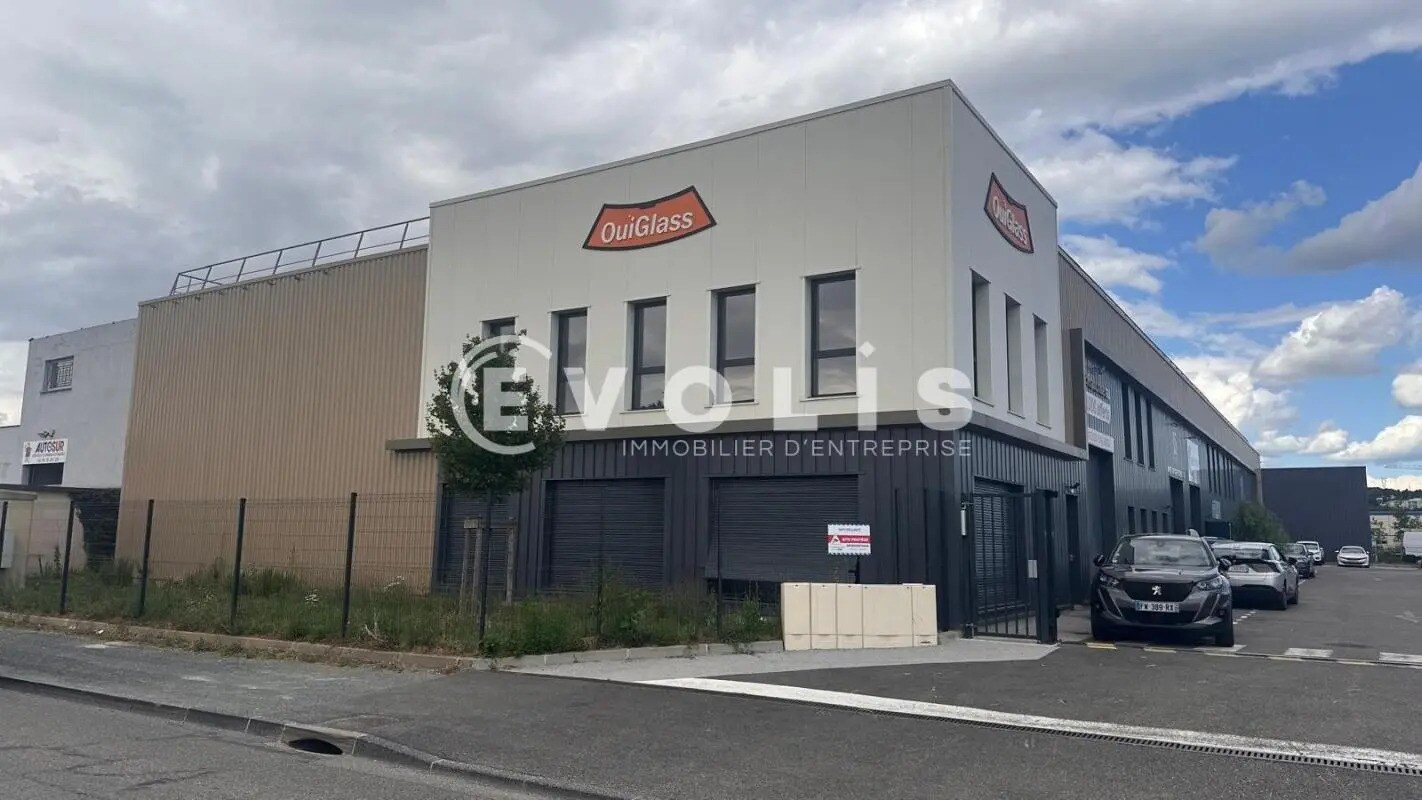 Flex in Genay for lease Building Photo- Image 1 of 12