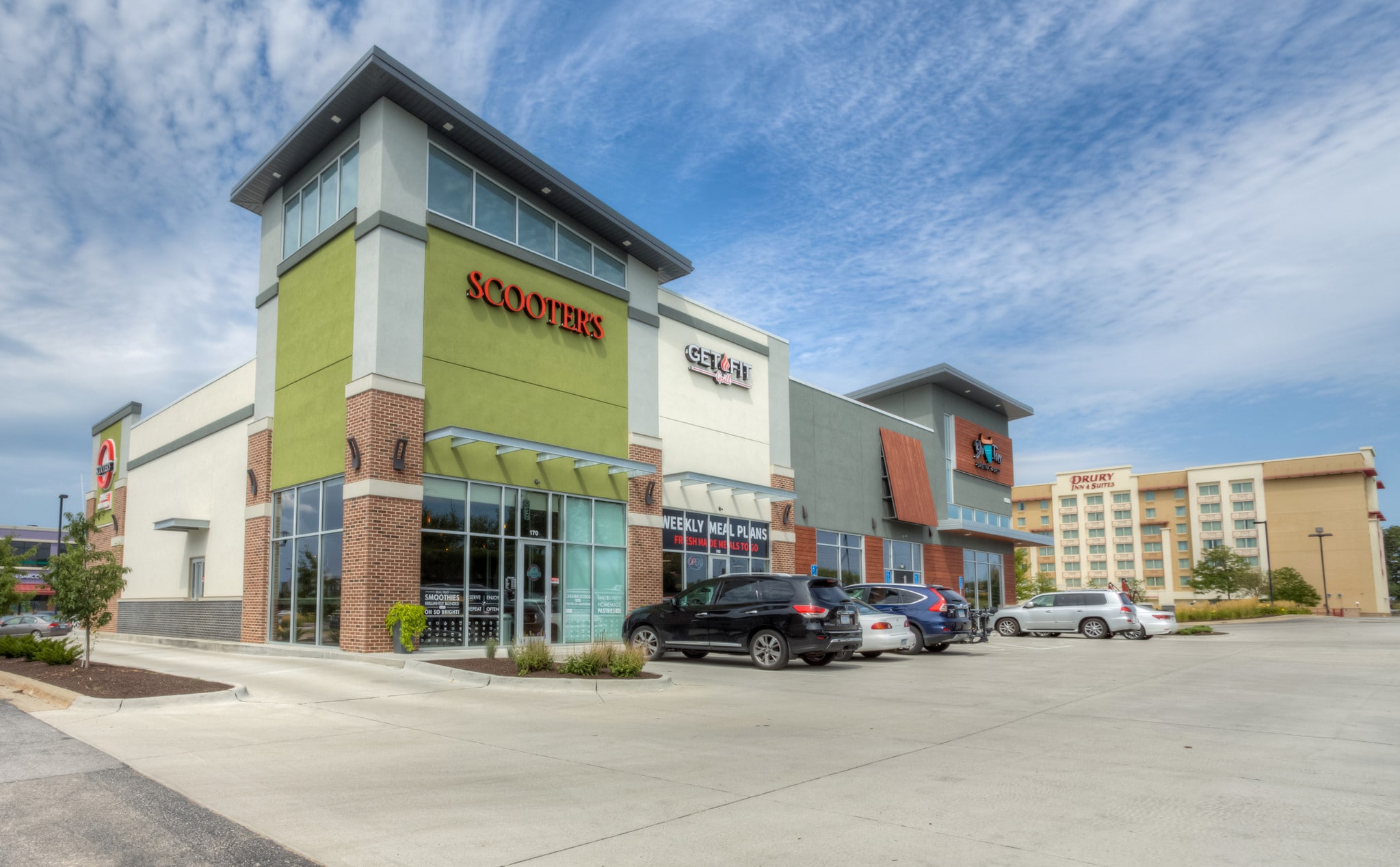 5585 Mills Civic Pky, West Des Moines, IA for sale Primary Photo- Image 1 of 9