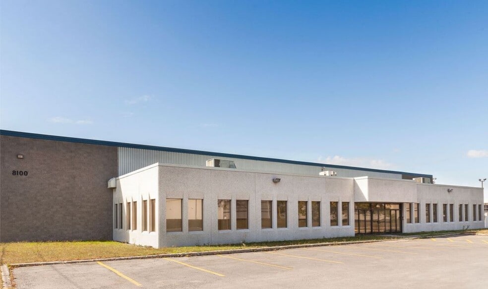 8100-8200 Boul Cavendish, Saint-Laurent, QC for lease - Building Photo - Image 2 of 3