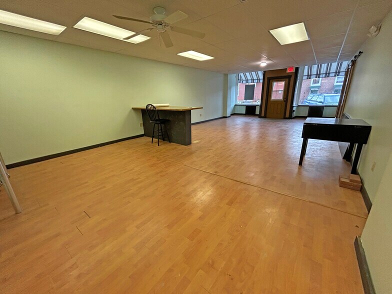 68-78 Front St, Rollinsford, NH for lease - Building Photo - Image 3 of 5
