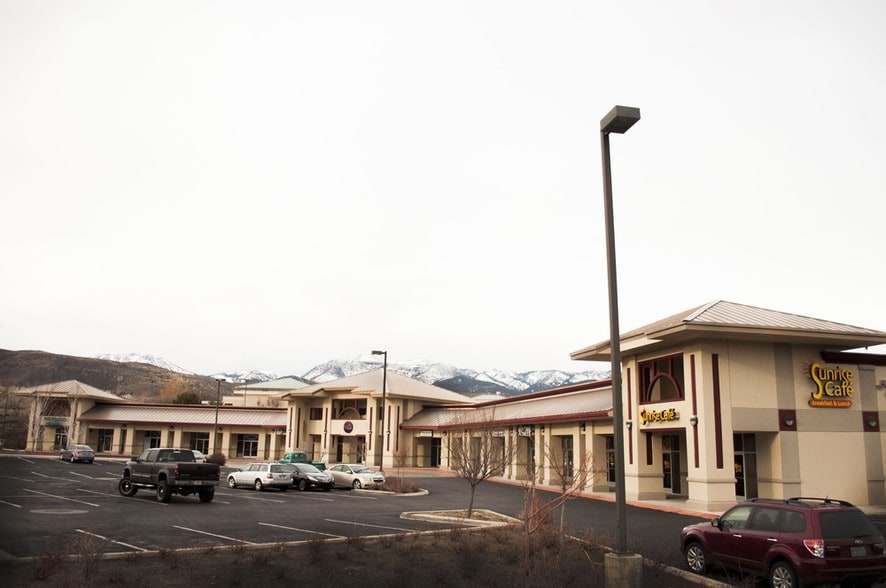 18603 Wedge Pky, Reno, NV for lease - Building Photo - Image 3 of 7