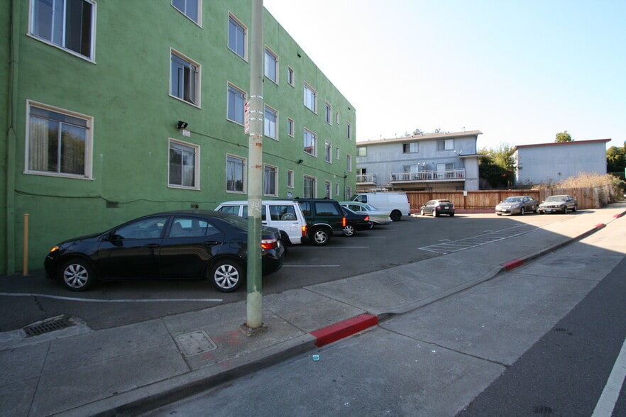 1458 E 33rd St, Oakland, CA for sale - Building Photo - Image 2 of 23