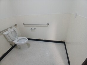 13429 Western Ave, Gardena, CA for lease Interior Photo- Image 2 of 4