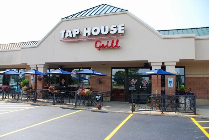 3341 W Main St, St Charles, IL for lease Building Photo- Image 1 of 4